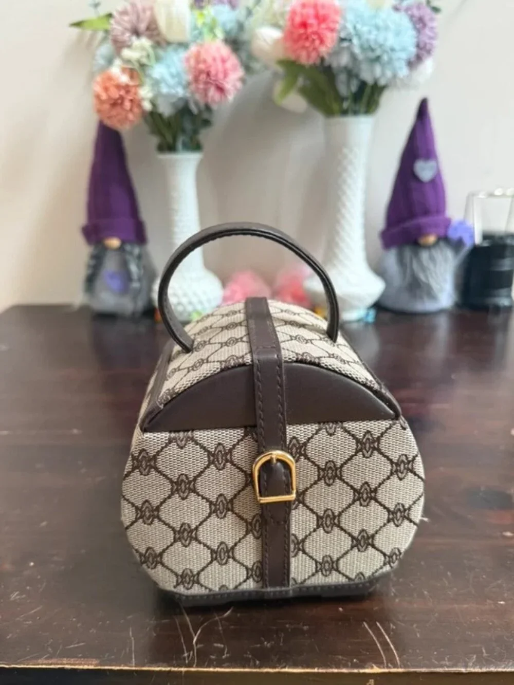 Luxury Patterned Beige Jewelry Travel Case with Mirror